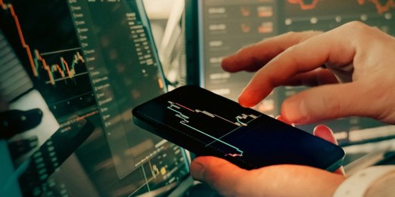 Borsada 2025: 100 Bin TL’yi Milyonlara Çevirenler ve Kaybettirenler