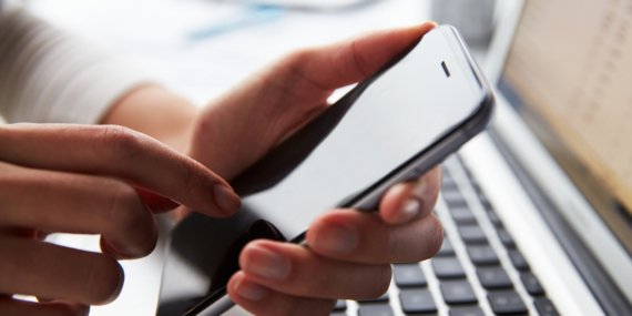 IMEI Kayıt Ücretindeki Artış Resmi Satışları Daralttı; Kaçak Cihaz Pazarı Büyüyor