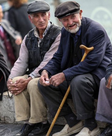 emekli-bin-tlye-bile-muhtac