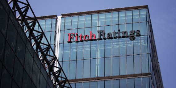 Fitch’ten Türkiye Kararı: Not Sabit, Görünüm Düşürüldü