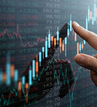 Analyst pointing the chart.